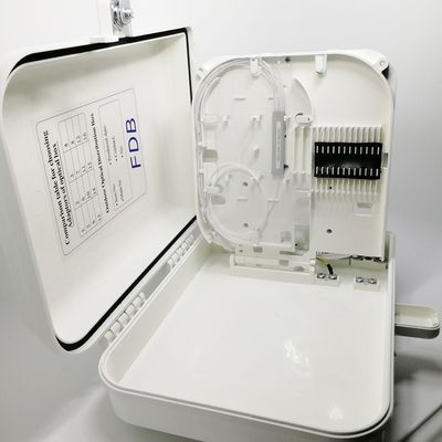 Los puertos del cable de alimentación de la red 16 de FTTX impermeabilizan la caja de empalme de fibra óptica