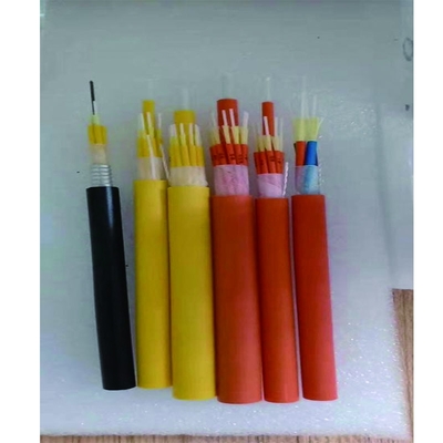Envoltura con varios modos de funcionamiento del PVC/de LSZH del cable de fribra óptica 10m m del almacenador intermediario apretado a una cara de GJFJV